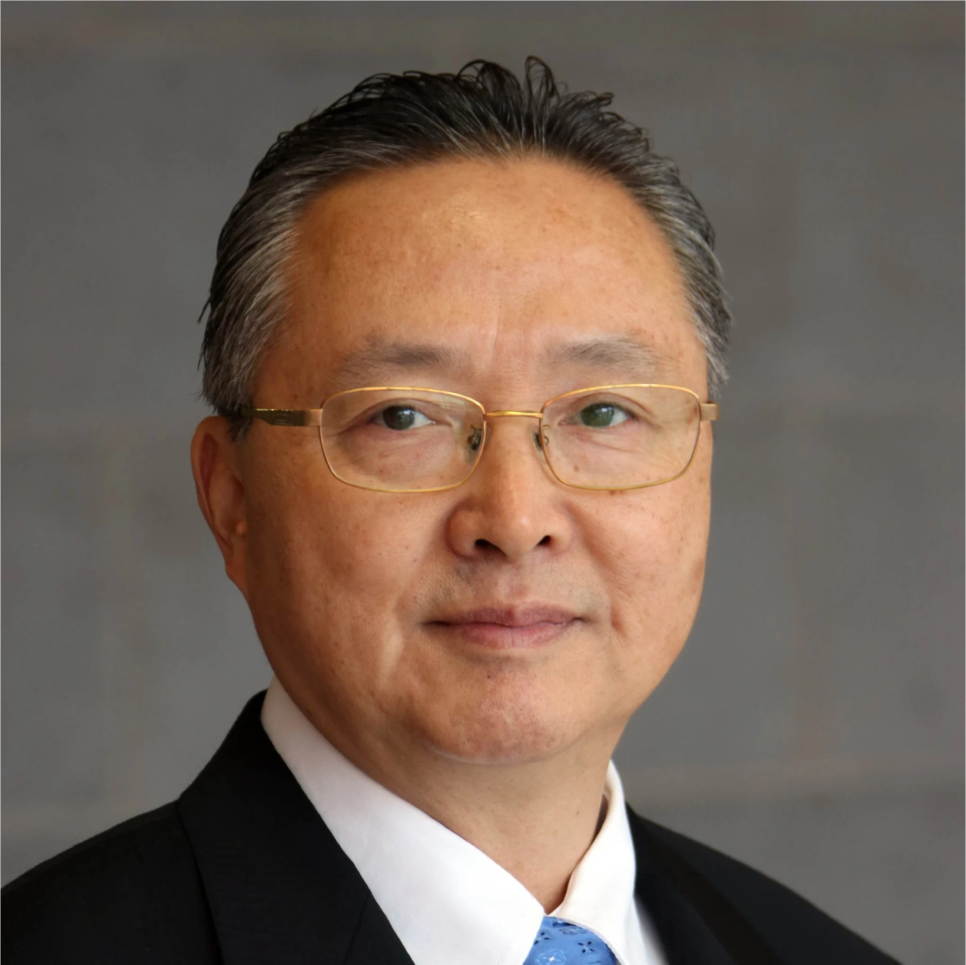 Howard Xu_Headshot